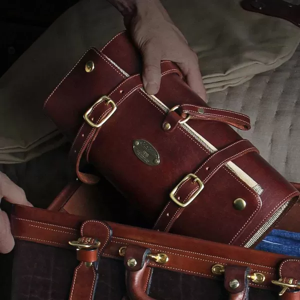 Orvis Genuine Leather Shave Kit | Men Packs & Bags