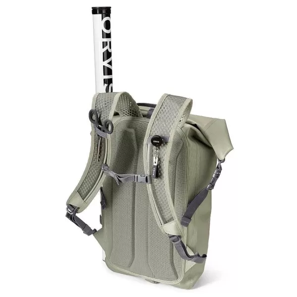 Orvis Pro Waterproof Roll Top Backpack 20L | Men Travel
