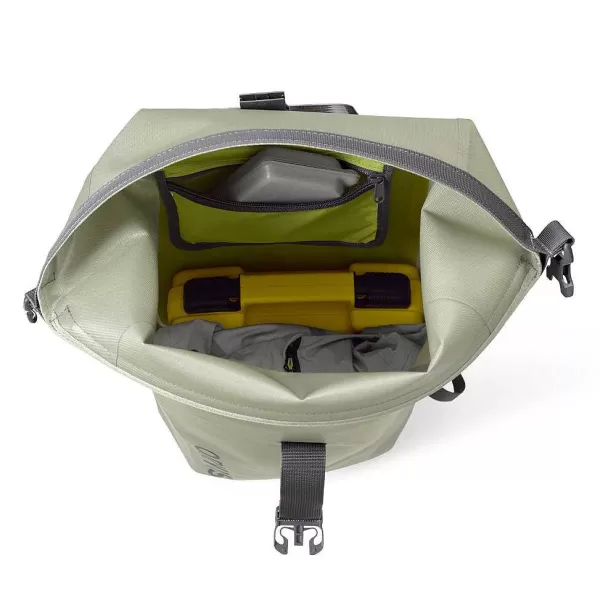 Orvis Pro Waterproof Roll Top Backpack 20L | Men Travel